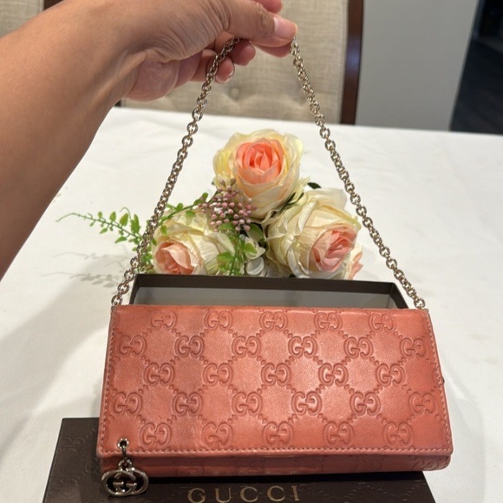 Authentic Gucci WOC (wallet on chain) bag with box